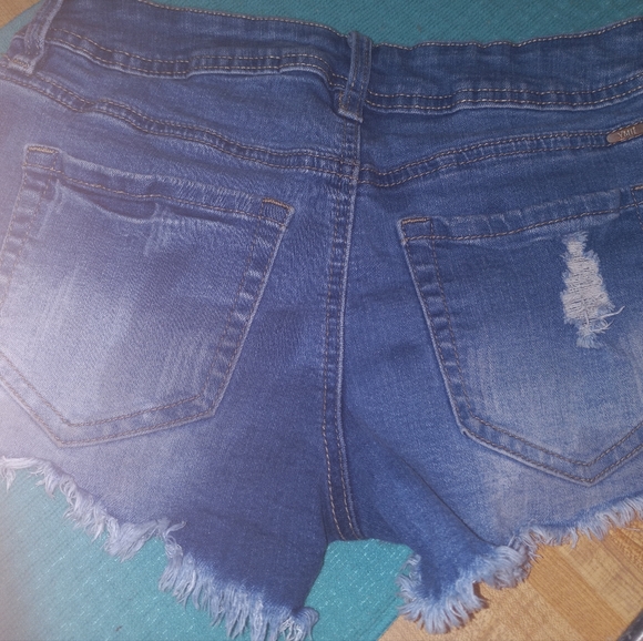 YMI Shorts - Picture 2 of 3